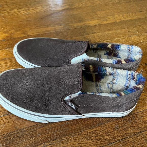 Brown Sherpa lined Vans. - Picture 4 of 6